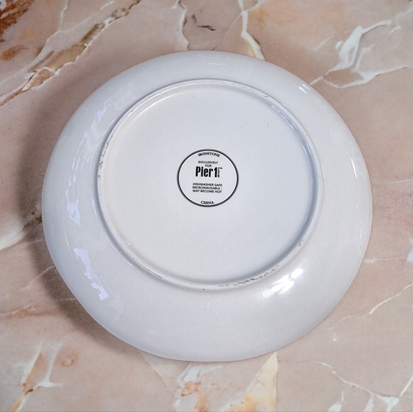 Ironstone Cat Plate - Dishwasher & Microwave Safe - Picture 2 of 3